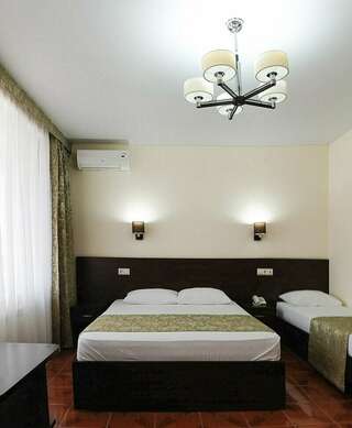 Гостиница Имера Витязево ST4B - Стандарт четырехместный с балконом-2