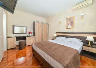 Гостиница Имера Витязево LUXB - Люкс с балконом-1