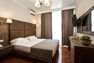 Гостиница Имера Витязево 2х комнатный комфорт с балконом и видом на бассейн-12