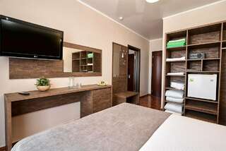 Гостиница Имера Витязево 2х комнатный комфорт с балконом и видом на бассейн-9