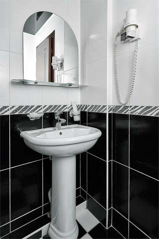 Гостиница Имера Витязево 2х комнатный комфорт с балконом и видом на бассейн-6